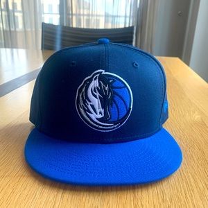 Official NBA Dallas Mavericks hat BRAND NEW!!
